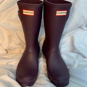 BNWT Purple Hunter Boots